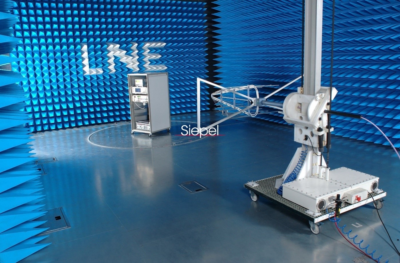 EMC�yԇ�Ŀ-ݗ��l(f��)���B